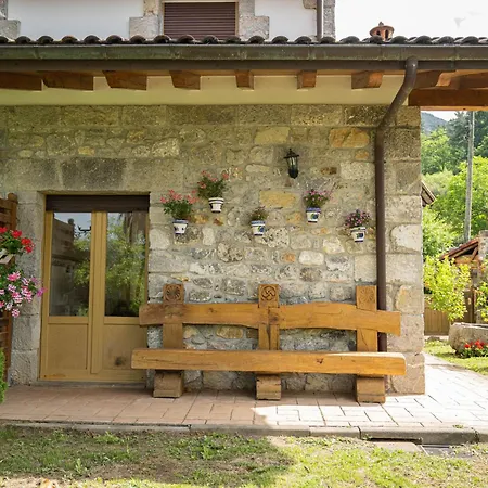 Holiday home Tanbolin *