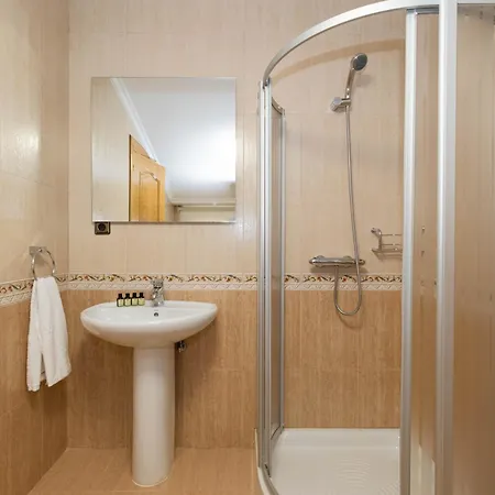 Tanbolin * Gautegiz Arteaga